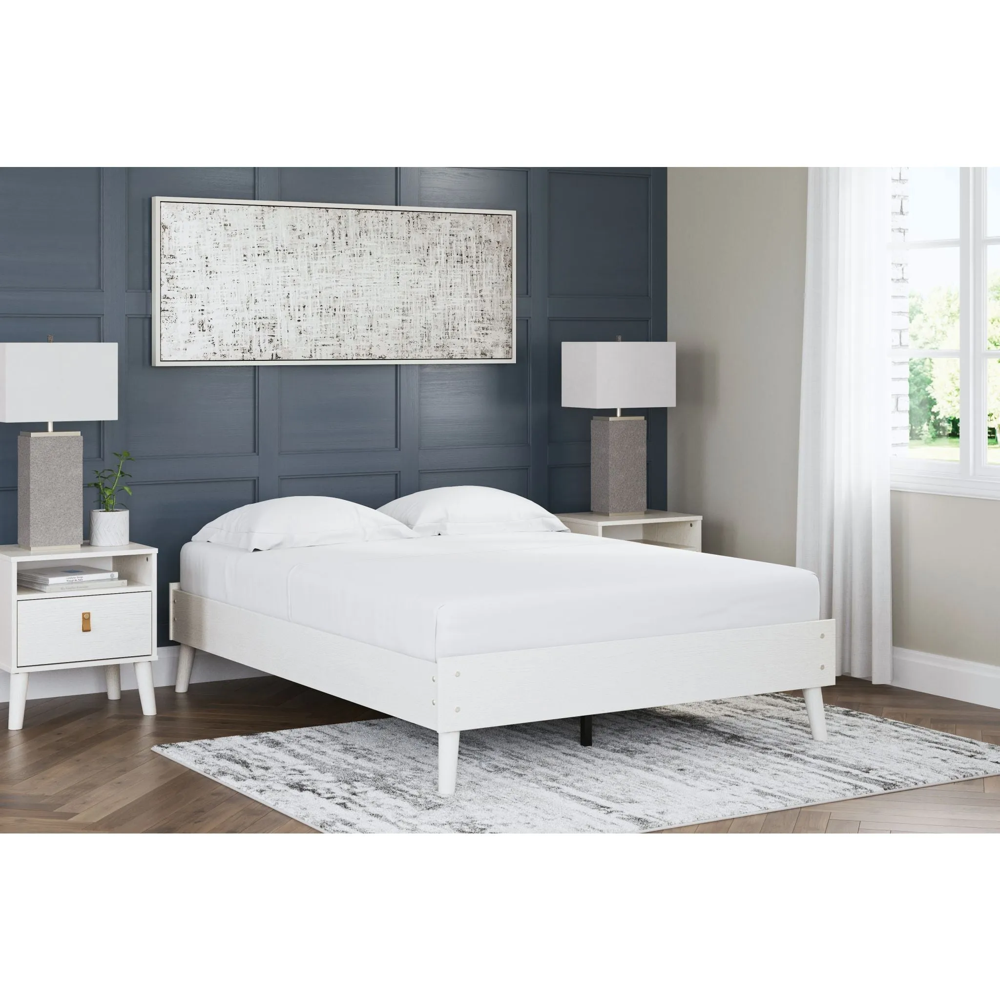 Aprilyn Platform Bed