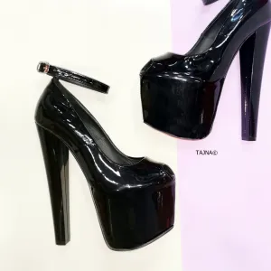 Chunky Heel Fishmouth Black Patent