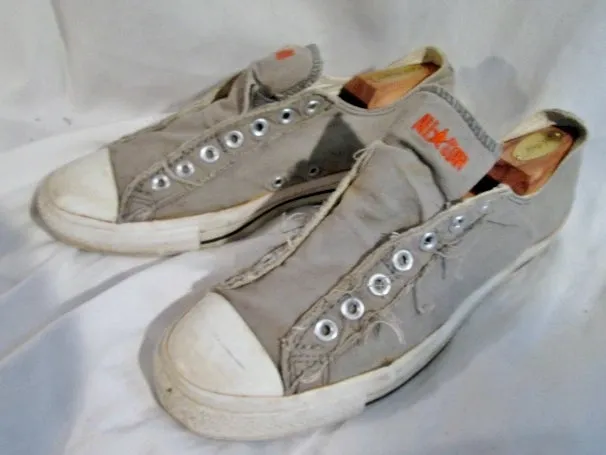 CONVERSE ALL STAR LOWRISE Sneaker Trainer CHUCKS Athletic Shoe 9.5 GRAY