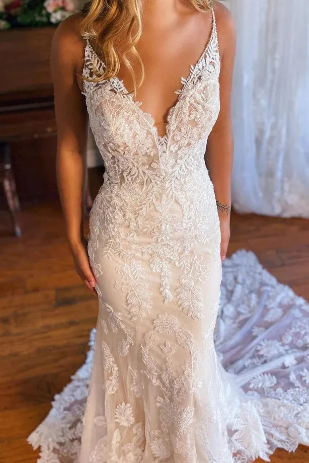 Elegant Mermaid V Neck Lace Bohemian Wedding Dresses with Court Train WD682