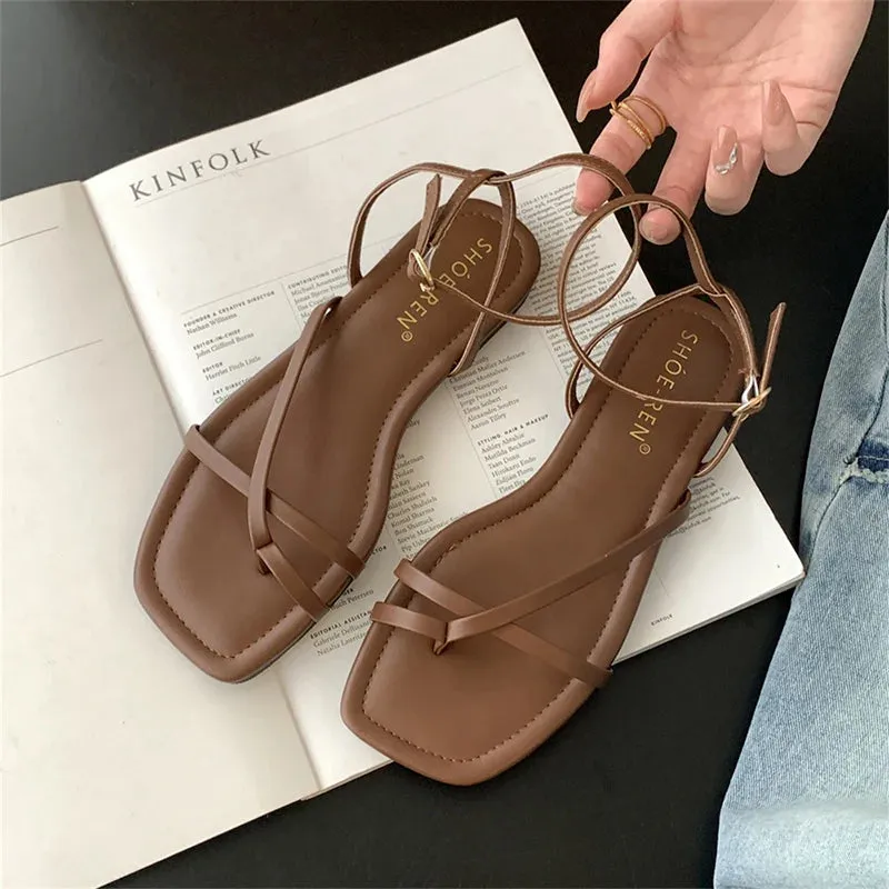 Hnzxzm 2024 Summer Gladiator Women Sandals Fashion Elegant Narrow Band Clip Toe Shoes Ladies Comfort Flats Beach Sandalias