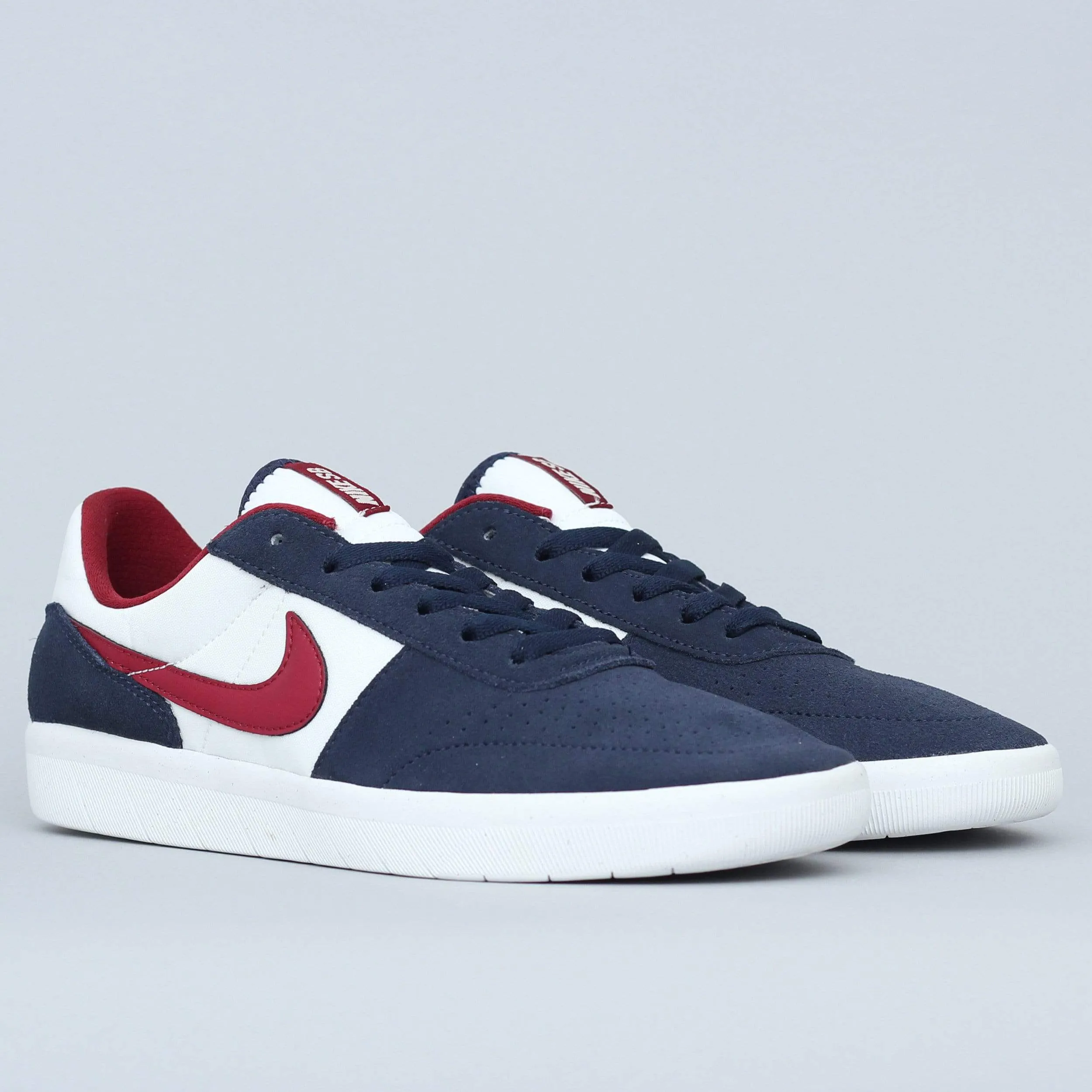 Nike SB Team Classic Shoes Obsidian / Team Red - Summit White