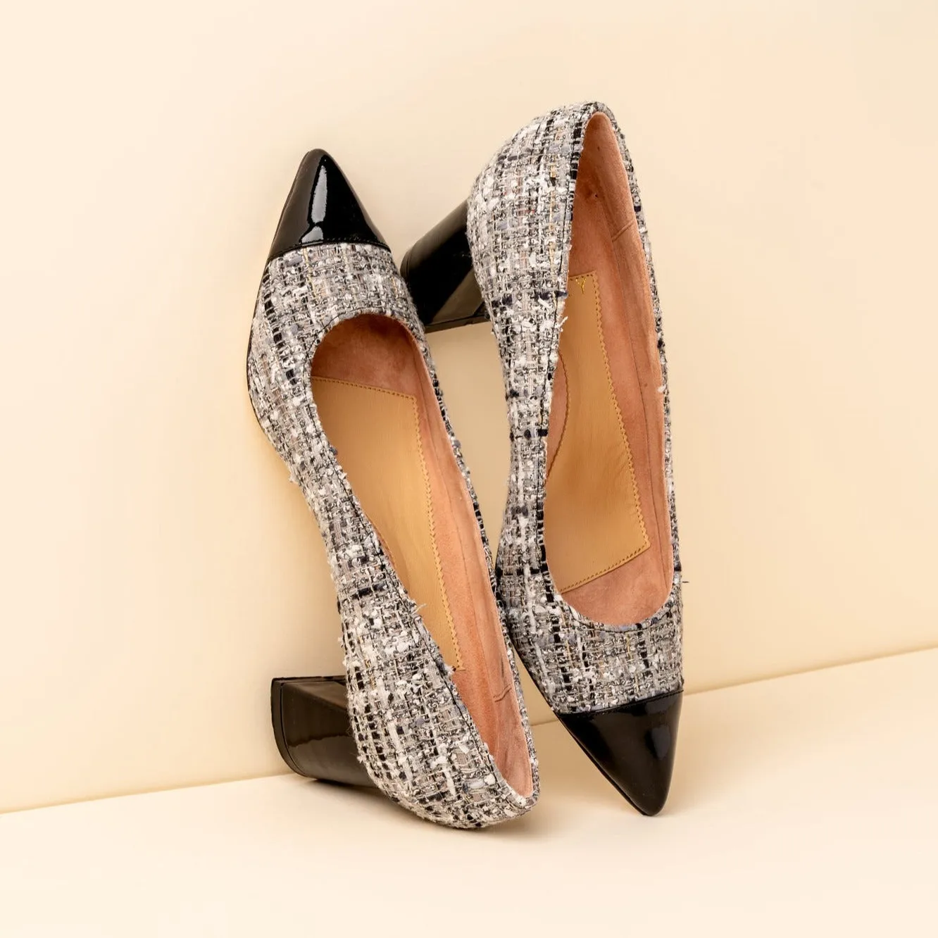 [SAMPLE Limited Edition] Gray Tweed Cap Toe Lower Block Heel Pump