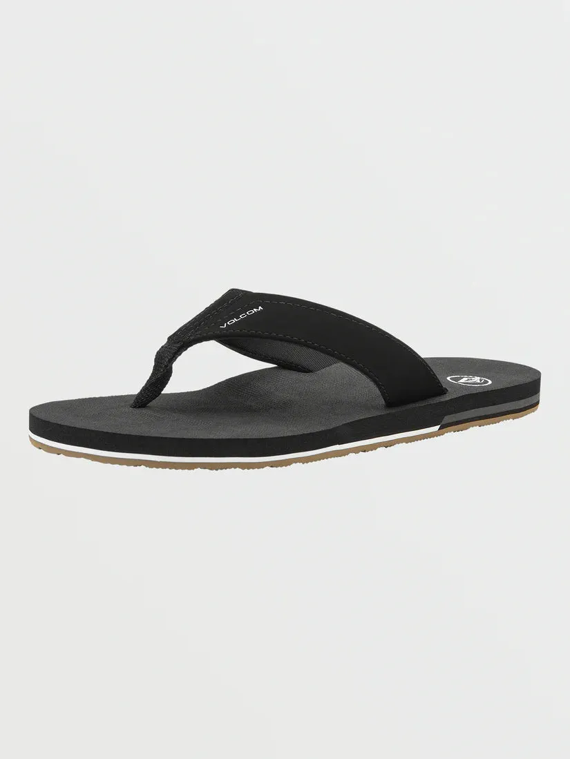 VOLC VICTOR SANDALS