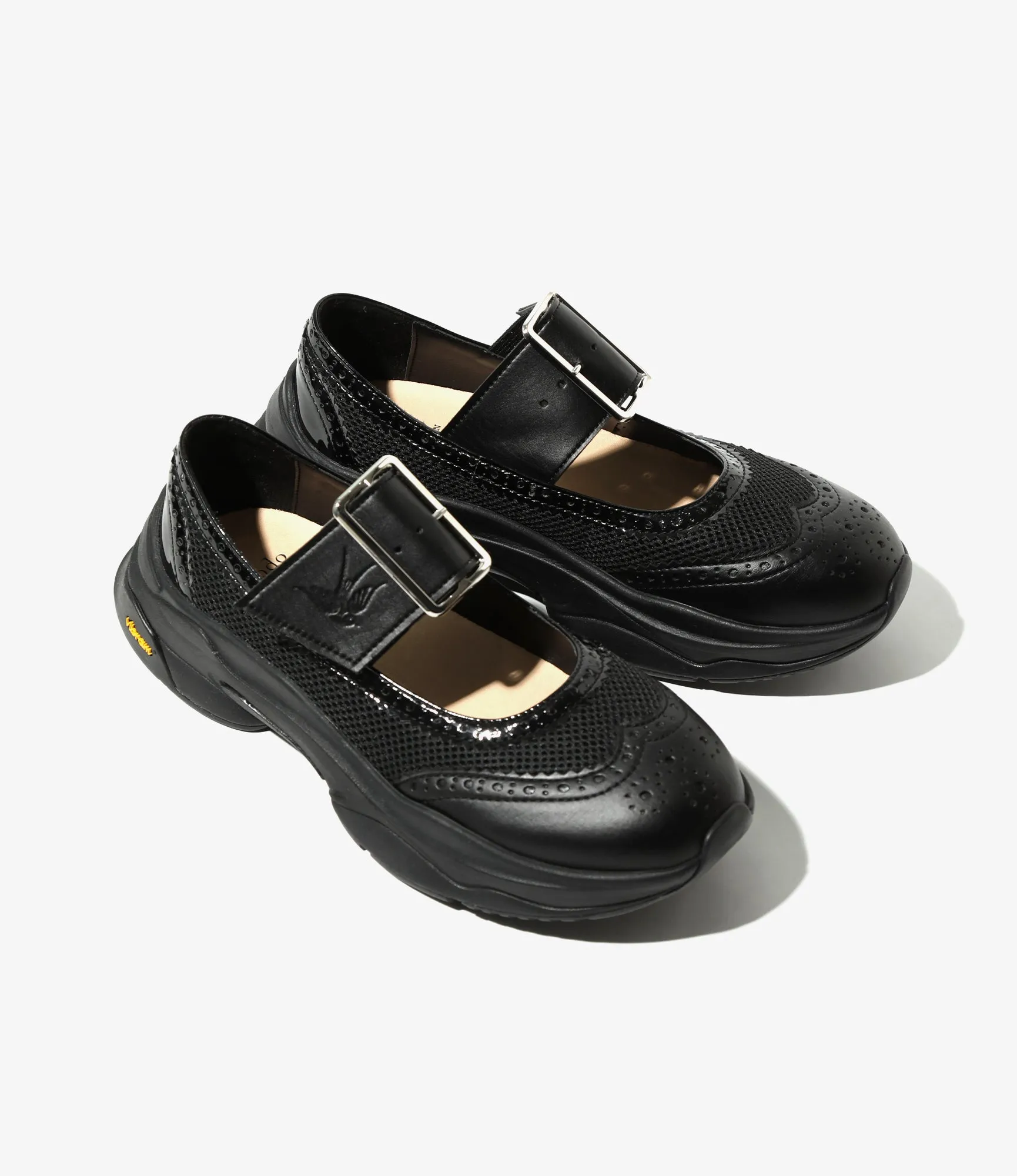 Wing Tip Sneaker – Black